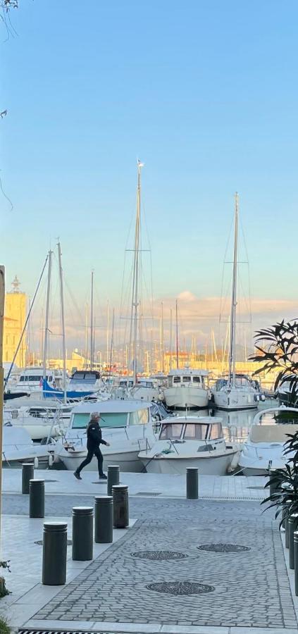 Beau T2 Tout Equipe Sur Le Port, Centre Ville La Ciotat Exterior photo